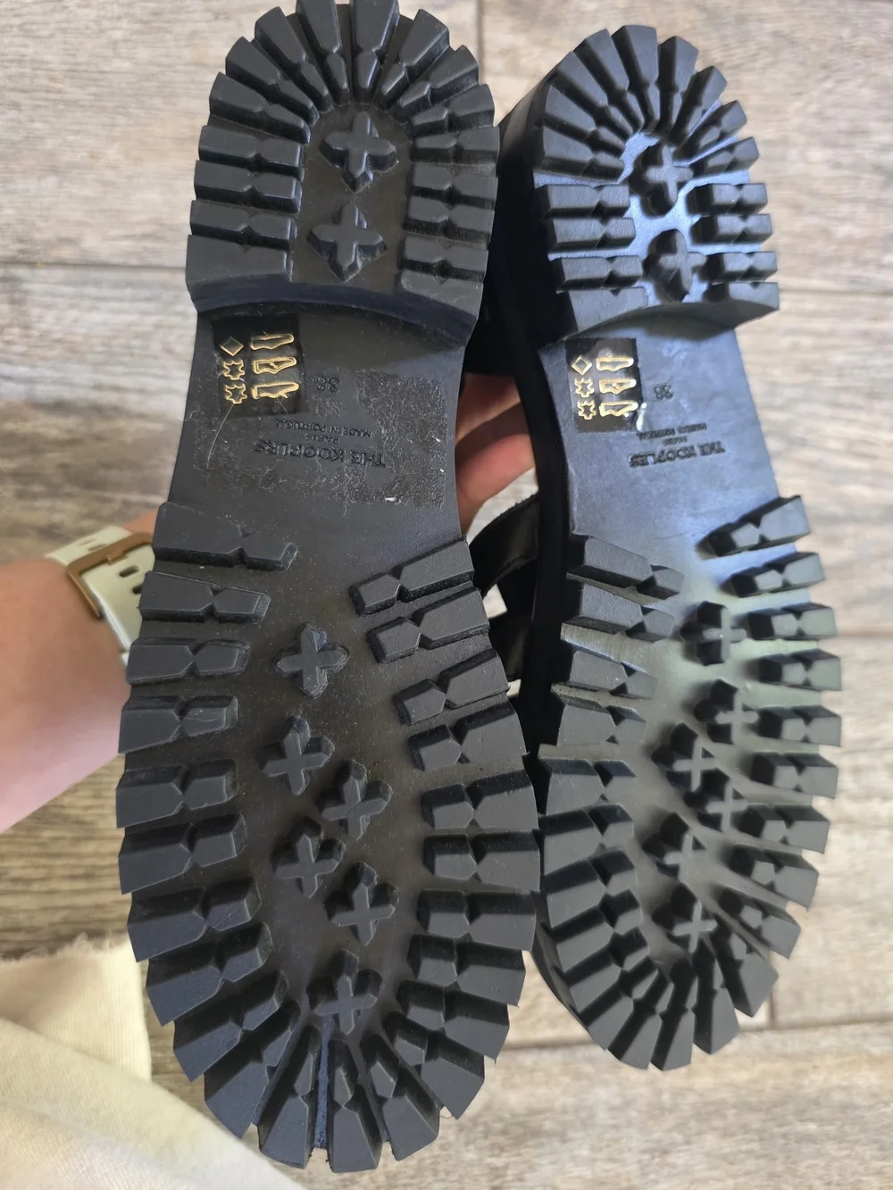 The Kooples Paris Black Leather Strappy Buckle Fisherman Sandals Women's EU 38 8